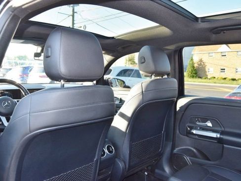 Used 2020 Mercedes-Benz GLB 250 4MATIC image 34