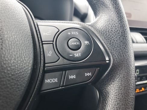 Certified 2025 Toyota RAV4 XLE AWD/4WD image 22