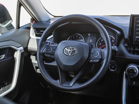 Used 2020 Toyota RAV4 XLE w/ Carpet Mat Package FWD image 14
