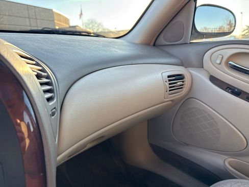 Used 2001 Oldsmobile Aurora 4.0 image 20