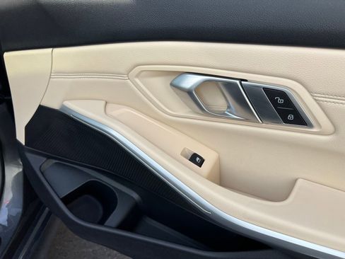 Used 2020 BMW 330i xDrive Sedan w/ Premium Package image 54