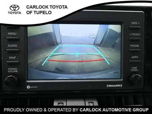 Used 2021 Toyota RAV4 XLE Premium image 11