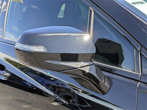 New 2025 Cadillac XT5 Sportv image 10