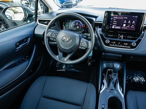 Used 2026 Toyota Corolla LE FWD image 14