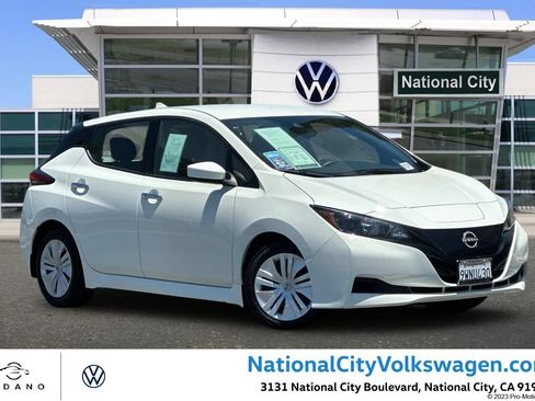 Used 2024 Nissan Leaf S FWD image 1