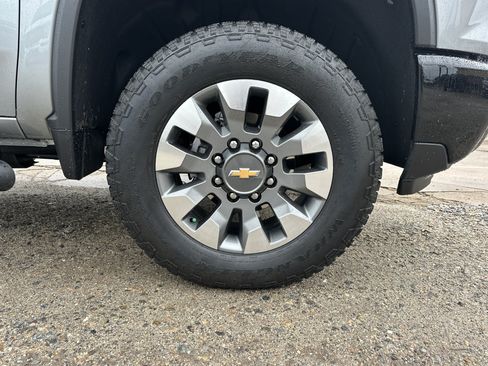 Certified 2026 Chevrolet Silverado 2500 Custom w/ Custom Value Package AWD/4WD image 13