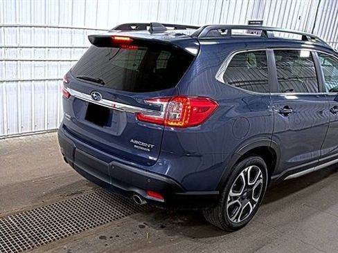 Used 2024 Subaru Ascent Limited w/ Technology Package AWD/4WD image 8