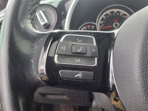 Used 2014 Volkswagen Beetle 2.5 image 20
