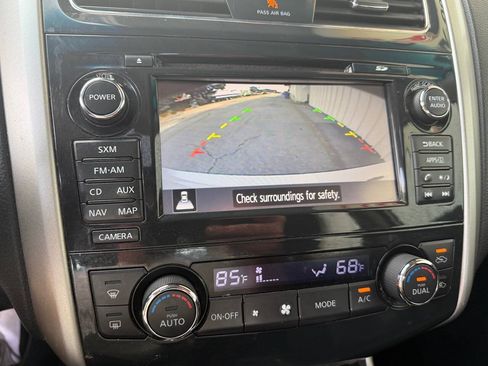 Used 2015 Nissan Altima 3.5 SL FWD image 28