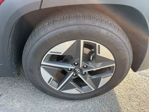 Used 2025 Hyundai Tucson SEL image 3