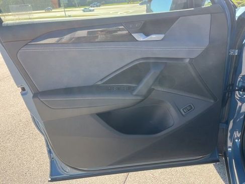 New 2026 Volkswagen Tiguan SE R-Line image 6