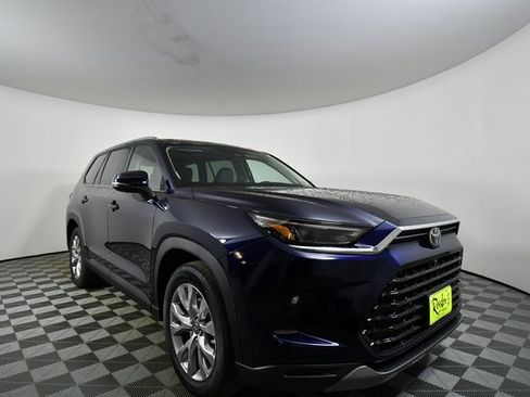 New 2026 Toyota Grand Highlander Limited image 8