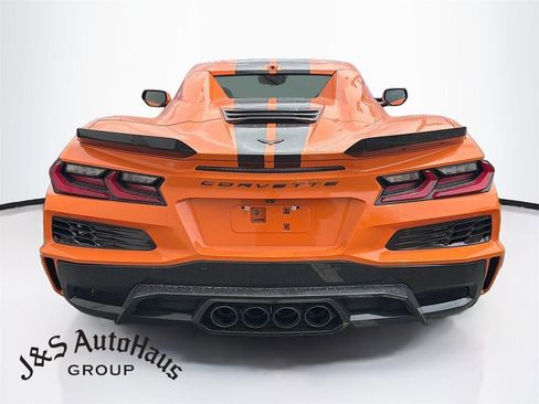 Used 2024 Chevrolet Corvette Z06 RWD image 1
