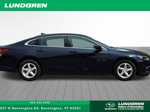 Used 2018 Chevrolet Malibu LS image 2