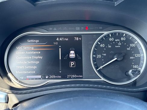 Used 2025 Nissan Versa SV FWD image 40