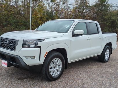 Used 2024 Nissan Frontier SV w/ SV Convenience Package