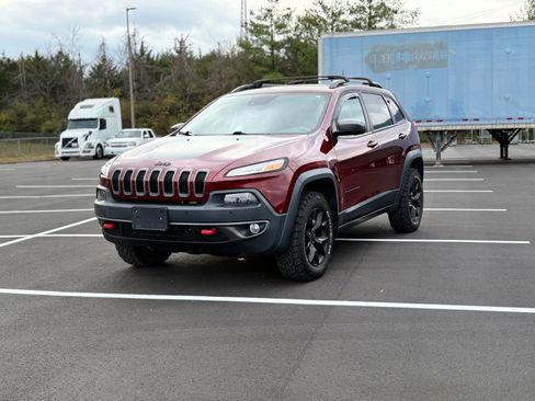 Used 2018 Jeep Cherokee Trailhawk w/ Quick Order Package 27L image 1