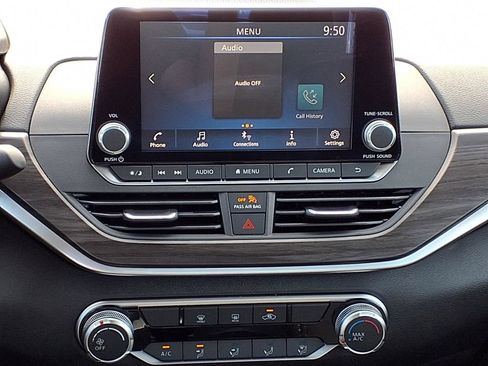 New 2026 Nissan Altima 2.5 SV FWD image 13