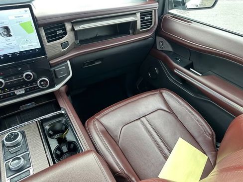Certified 2023 Ford Expedition Max Limited image 28