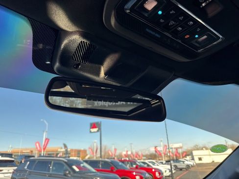 Used 2025 Ford F150 Raptor image 37