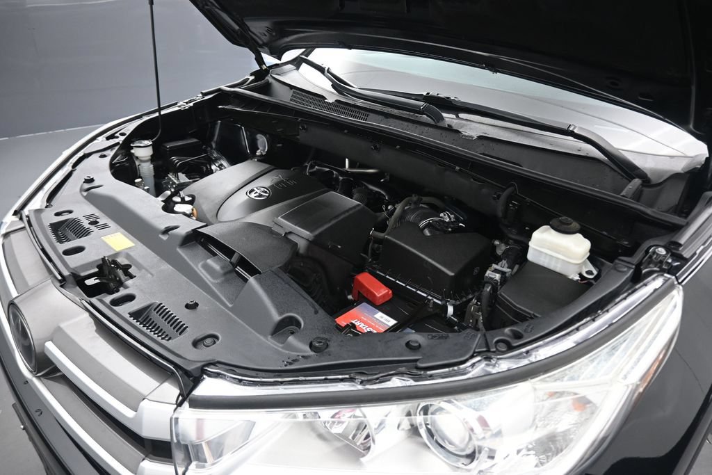 Used 2019 Toyota Highlander Plus AWD/4WD image 58