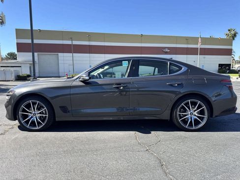 Used 2023 Genesis G70 2.0T image 5