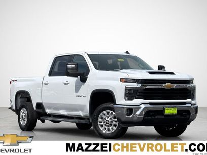 Used 2025 Chevrolet Silverado 2500 LT w/ Convenience Package