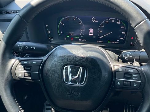 Used 2025 Honda Accord Sport image 12