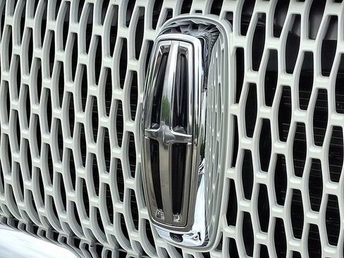 Used 2024 Lincoln Navigator L Reserve AWD/4WD image 31