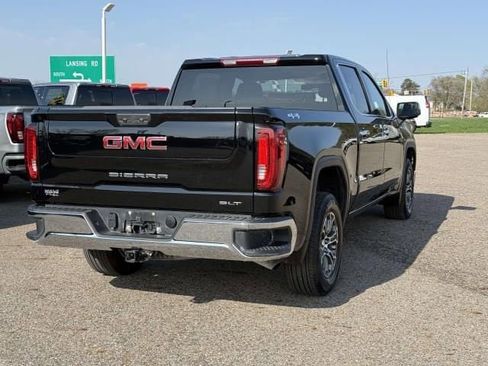 Used 2026 GMC Sierra 1500 SLT AWD/4WD image 5