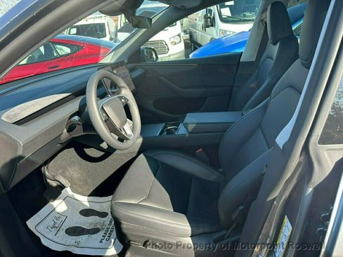 Used 2026 Tesla Model Y Long Range image 13