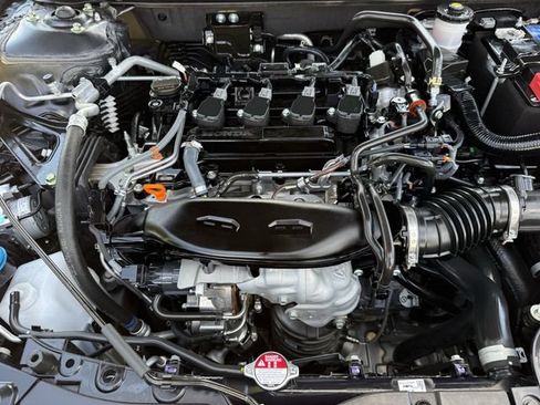 Used 2025 Honda Accord LX image 32