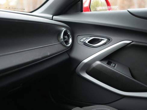 Used 2022 Chevrolet Camaro SS image 29