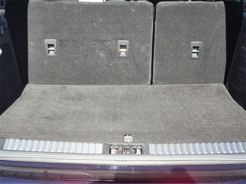 Used 2019 Lincoln Nautilus Select w/ Cargo Utility Package image 31