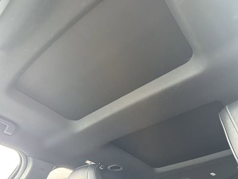 Used 2019 Ford Explorer Platinum image 44