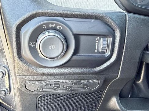 Used 2024 Jeep Wrangler Sport image 29