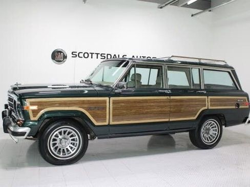 Used 1991 Jeep Grand Wagoneer image 2