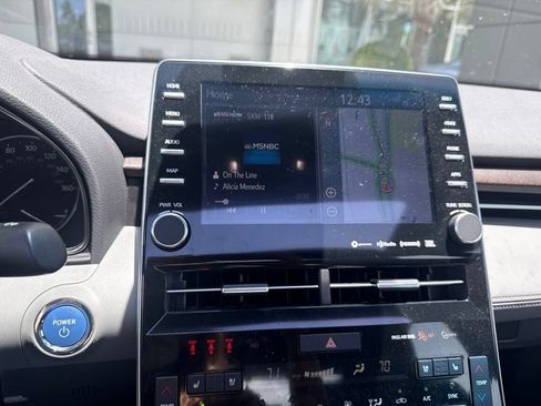Used 2019 Toyota Avalon Limited w/ Advanced Safety Package FWD image 8