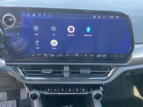 New 2026 Chevrolet Equinox EV RS image 11