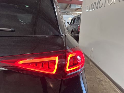 Used 2020 Mercedes-Benz GLE 350 4MATIC image 19