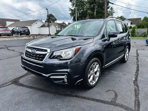 Used 2018 Subaru Forester 2.5i Touring w/ Popular Package #3B AWD/4WD image 3