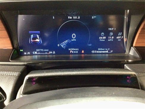 Used 2023 Lincoln Navigator Reserve image 23