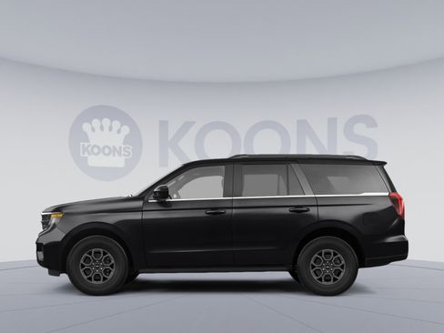 New 2026 Ford Expedition Active image 2