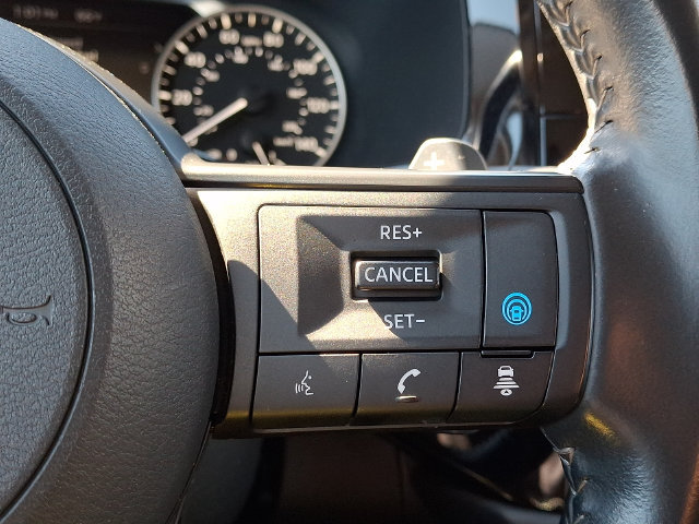 Used 2025 Nissan Pathfinder SV FWD image 21