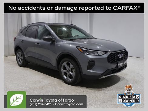 Used 2025 Ford Escape ST-Line AWD/4WD image 1