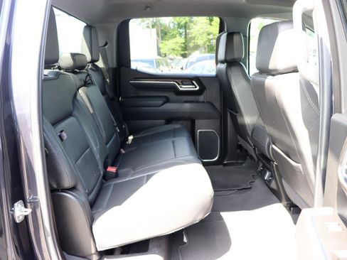 Used 2025 GMC Sierra 1500 SLT AWD/4WD image 13