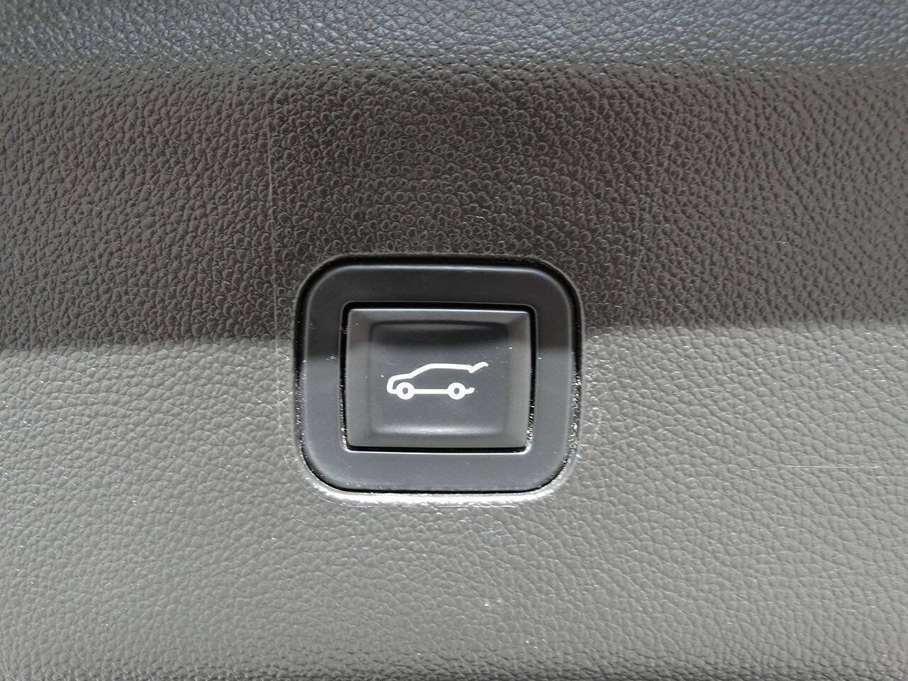 Used 2019 Buick Enclave AWD Premium w/ Experience Buick Package image 47