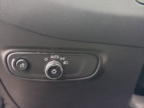 Used 2024 Chevrolet Equinox LT image 53