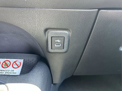 Used 2023 Toyota Corolla LE image 33