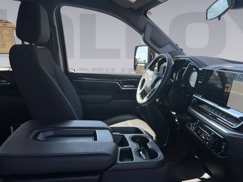 Certified 2025 Chevrolet Silverado 2500 LT AWD/4WD image 17